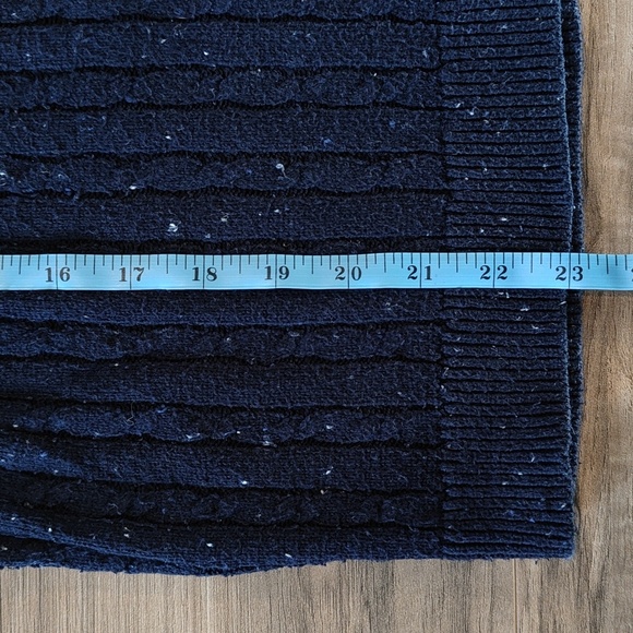 VGUC Navy sweater with button details - Picture 5 of 7